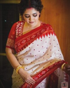 Buy the Latest Blouse Pieces with Hot Sarees at Allshopbd.com!
