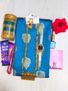 saree gift combo