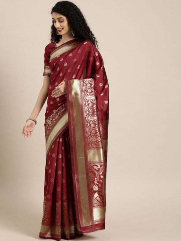 Printed Silk Saree With Blouse Piece