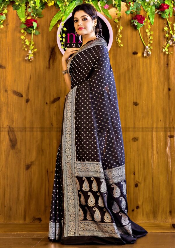 Shop Stylish Dhupian Saree with Blouse Piece at Allshopbd.Com - Image 3